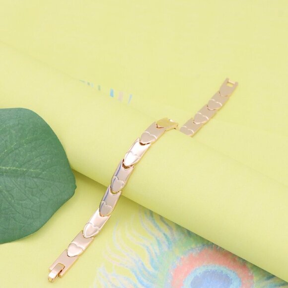 "Elegant Rose Gold Heart Link Bracelet in Glossy Finish, XPBL1124 - Picture 4 of 11